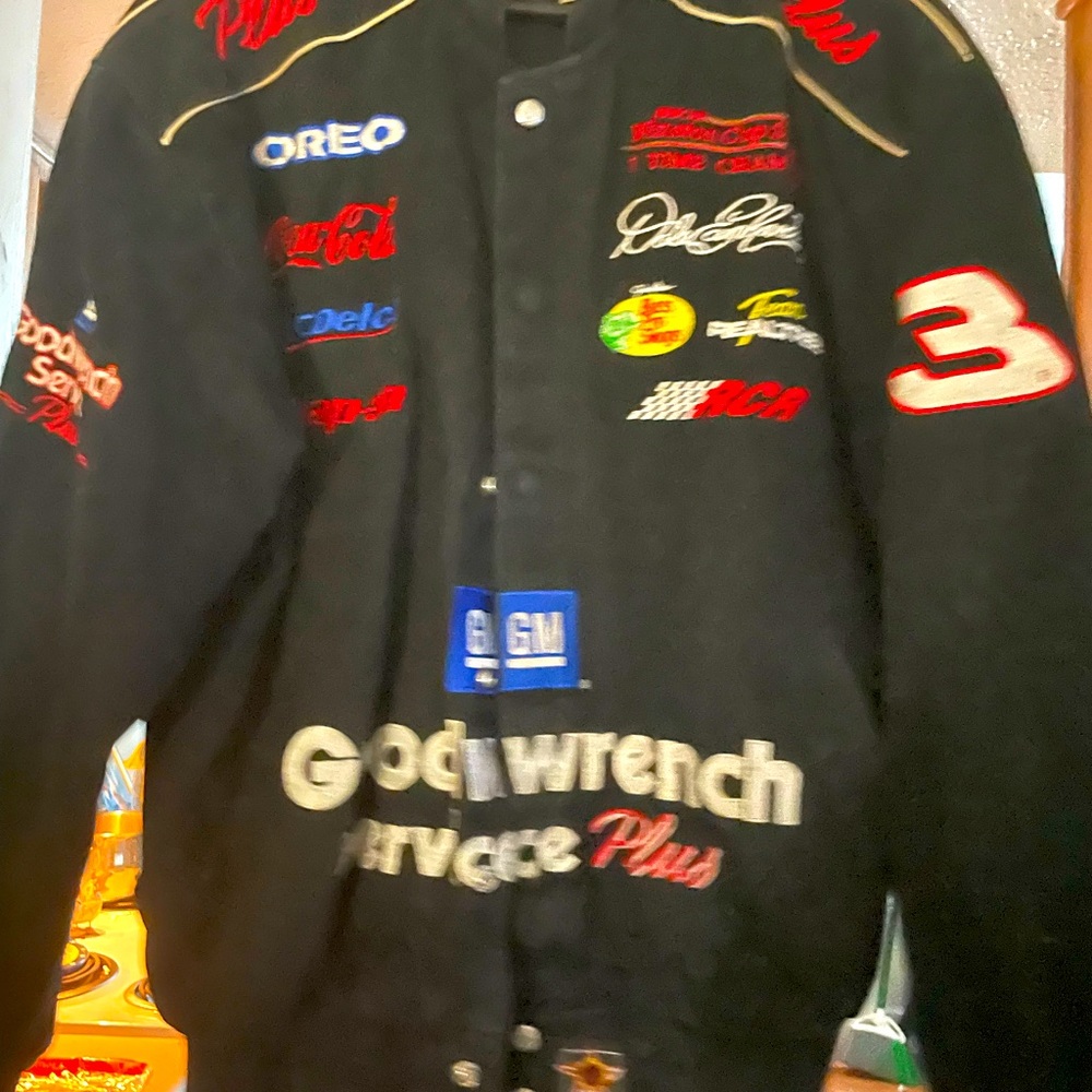 Dale Earnhardt commemorative jacket Size M